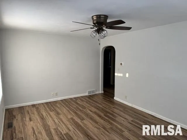 $154,000 | 345 North 11th Avenue, Canton, IL 61520