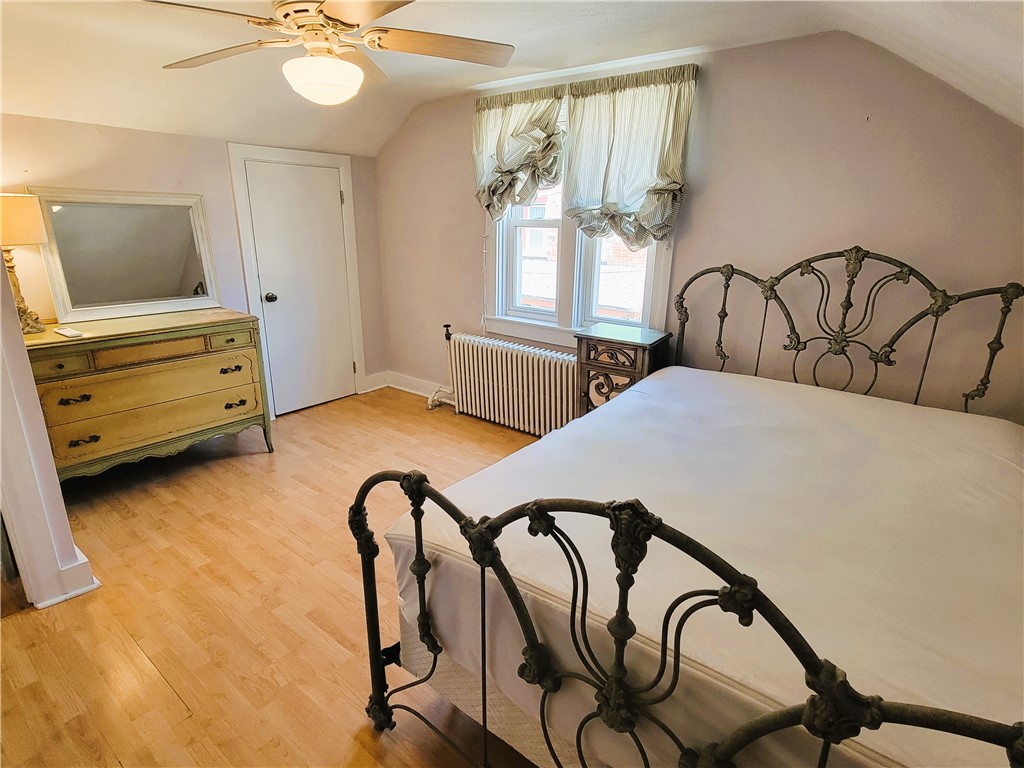 129 Connection Street Newport, RI 02840 - Photo 11 of 23 2nd floor 2nd bedroom