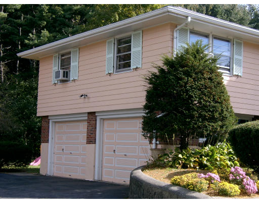 29 Rosemary Road Dedham, MA 02026 - Photo 2 of 7 Gallery Image 2