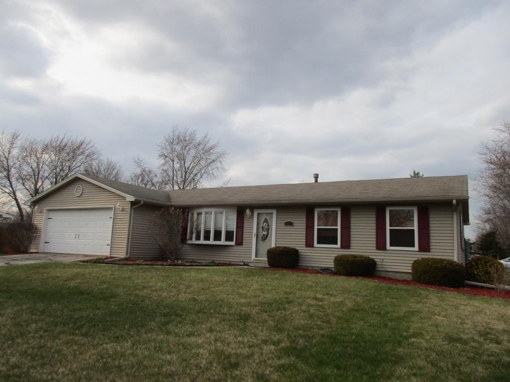 431 Newcastle Road Valparaiso, IN 46385 - Photo 1 of 10 1024x768