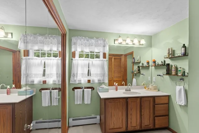 $900,000 | 81 Desert Sands Lane, Yarmouth, MA 02675