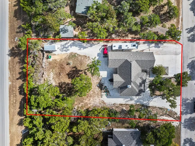 an outdoor space with plants