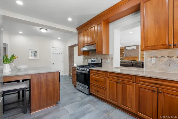$1,395,000 | 103 Locust Avenue, Scarsdale, NY 10583