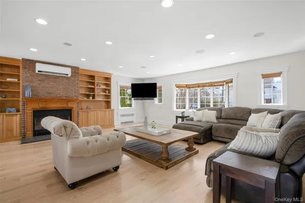 $1,395,000 | 103 Locust Avenue, Scarsdale, NY 10583