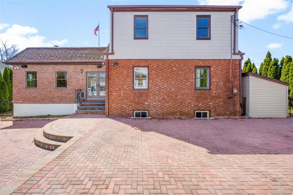 $1,395,000 | 103 Locust Avenue, Scarsdale, NY 10583