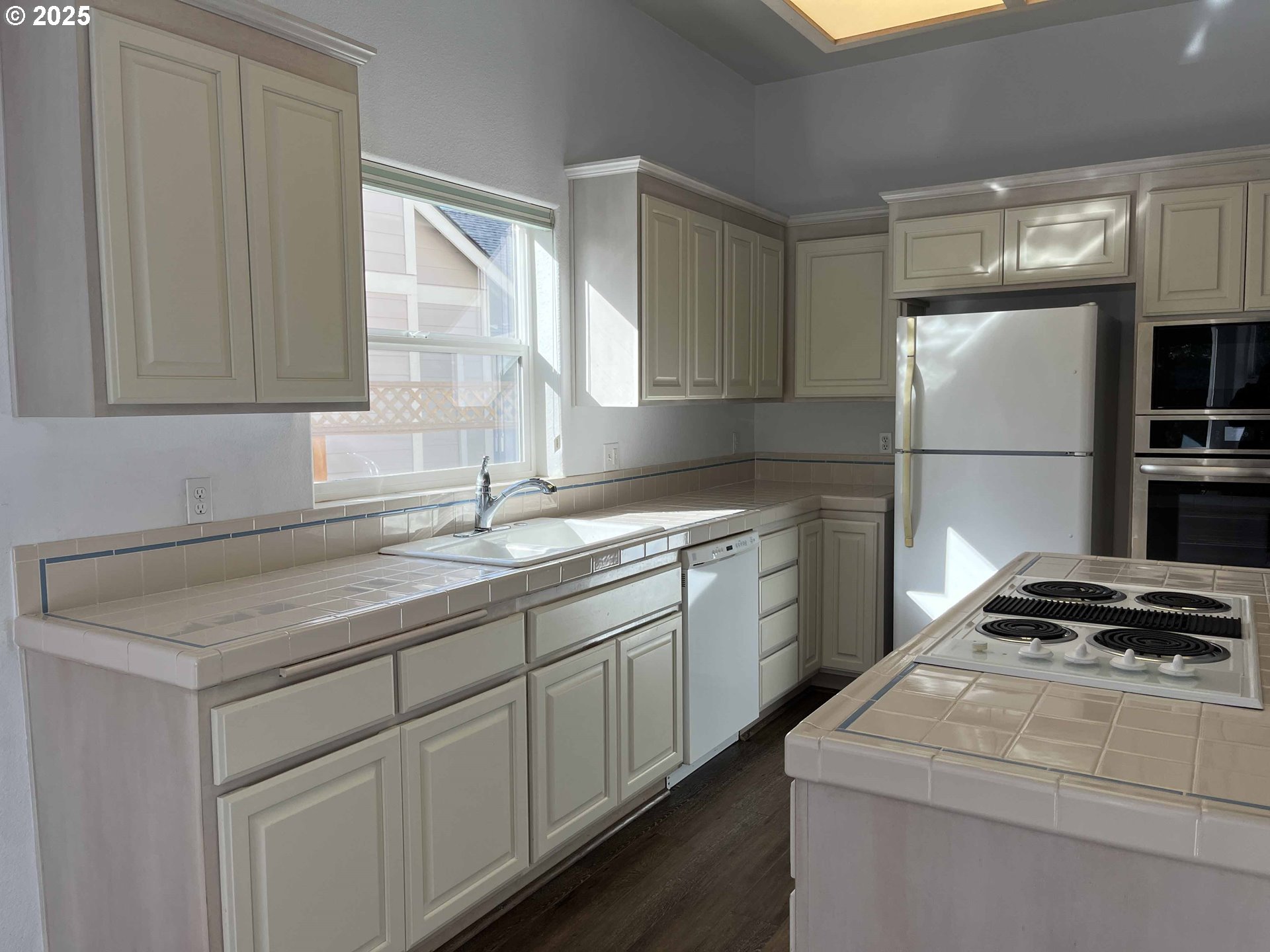 11 Mariners Lane Florence, OR 97439 - Photo 17 of 48