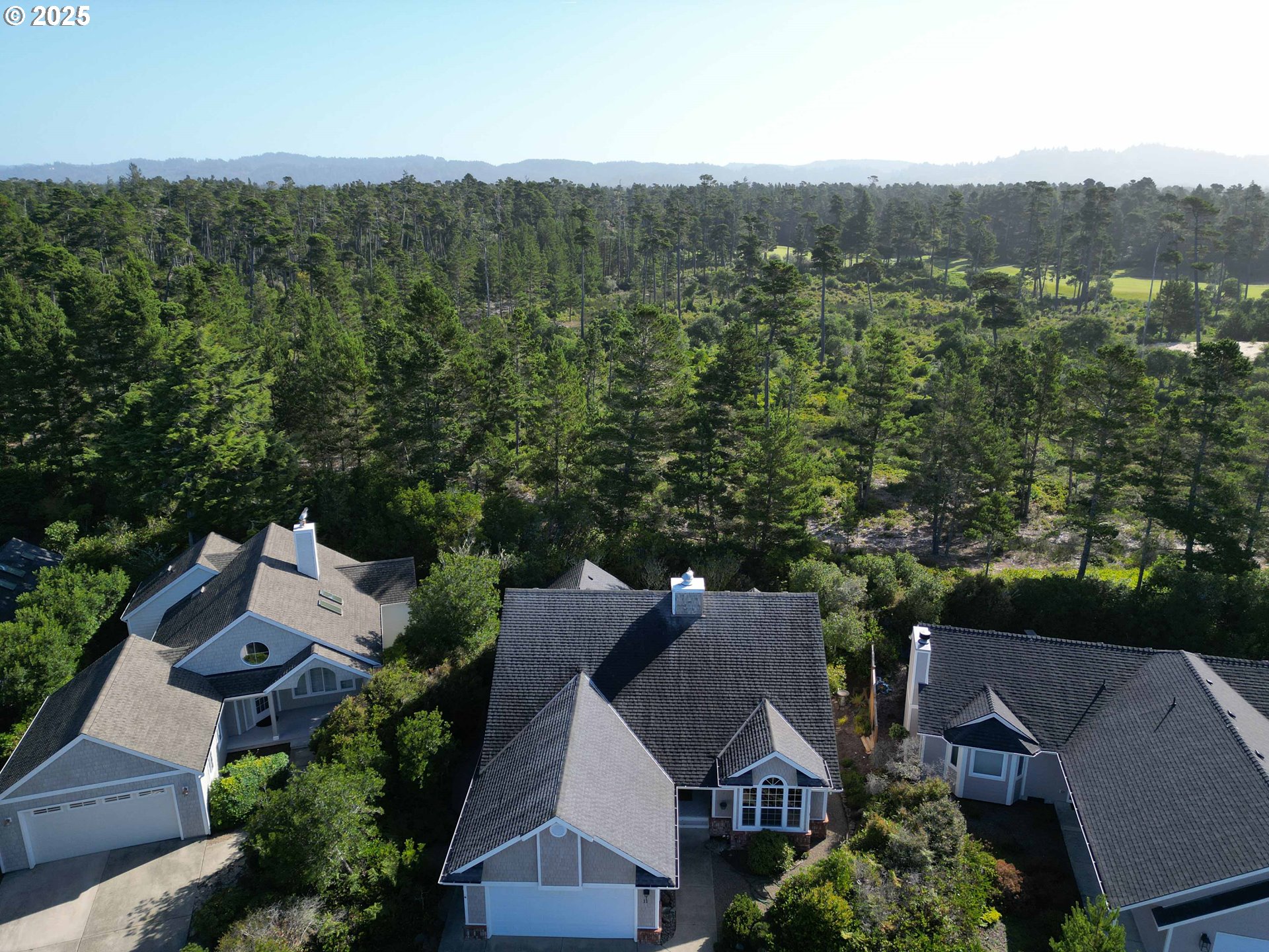 11 Mariners Lane Florence, OR 97439 - Photo 2 of 48