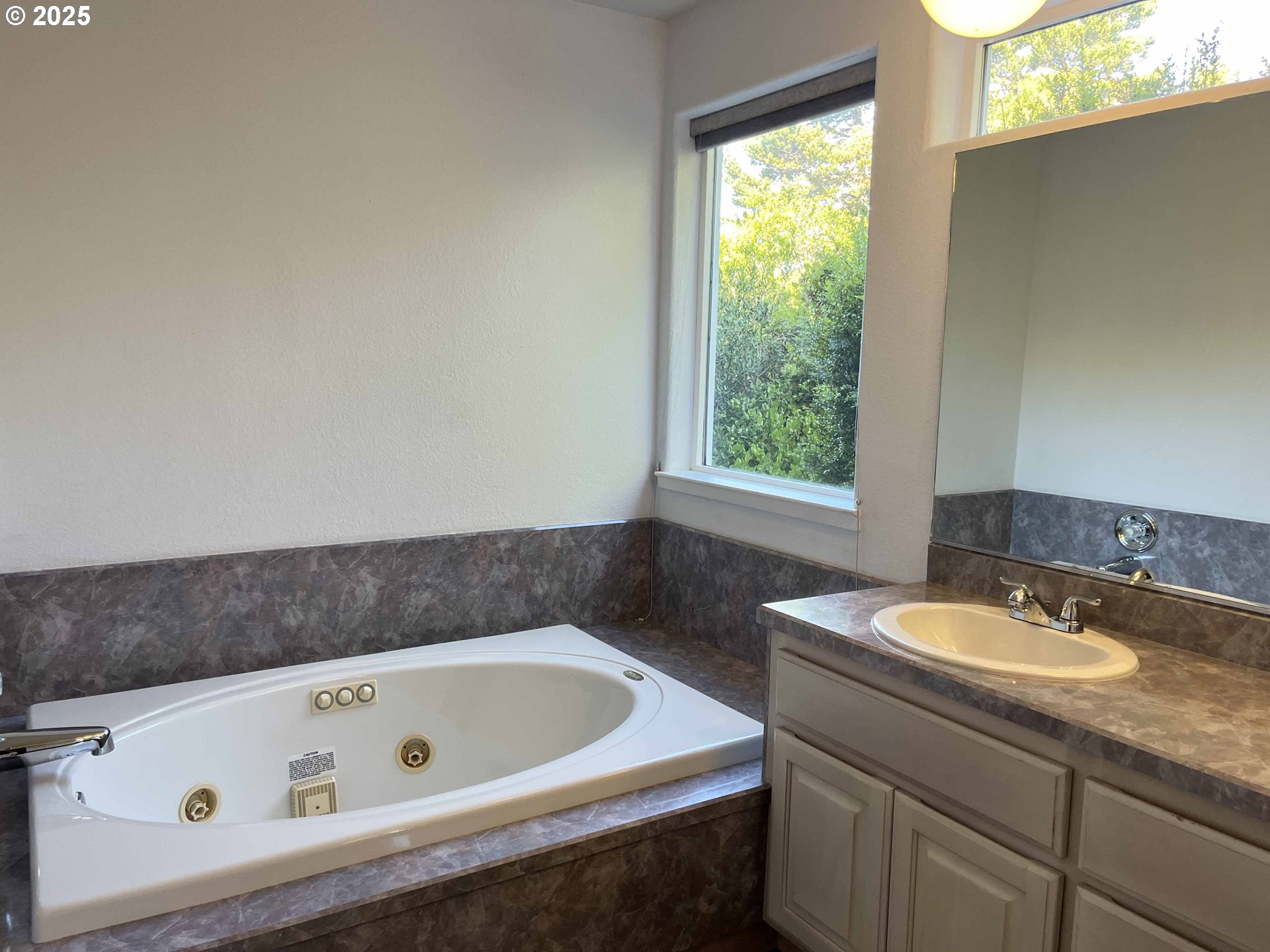 11 Mariners Lane Florence, OR 97439 - Photo 30 of 48