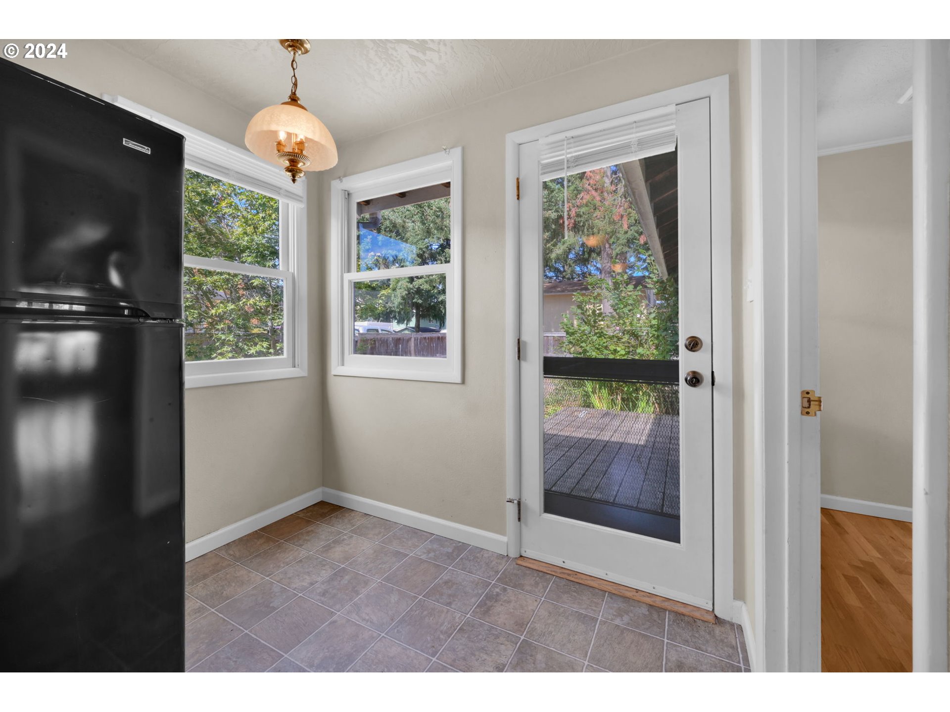 750 66th Street Springfield, OR 97478 - Photo 14 of 41 a view of an empty room with a window