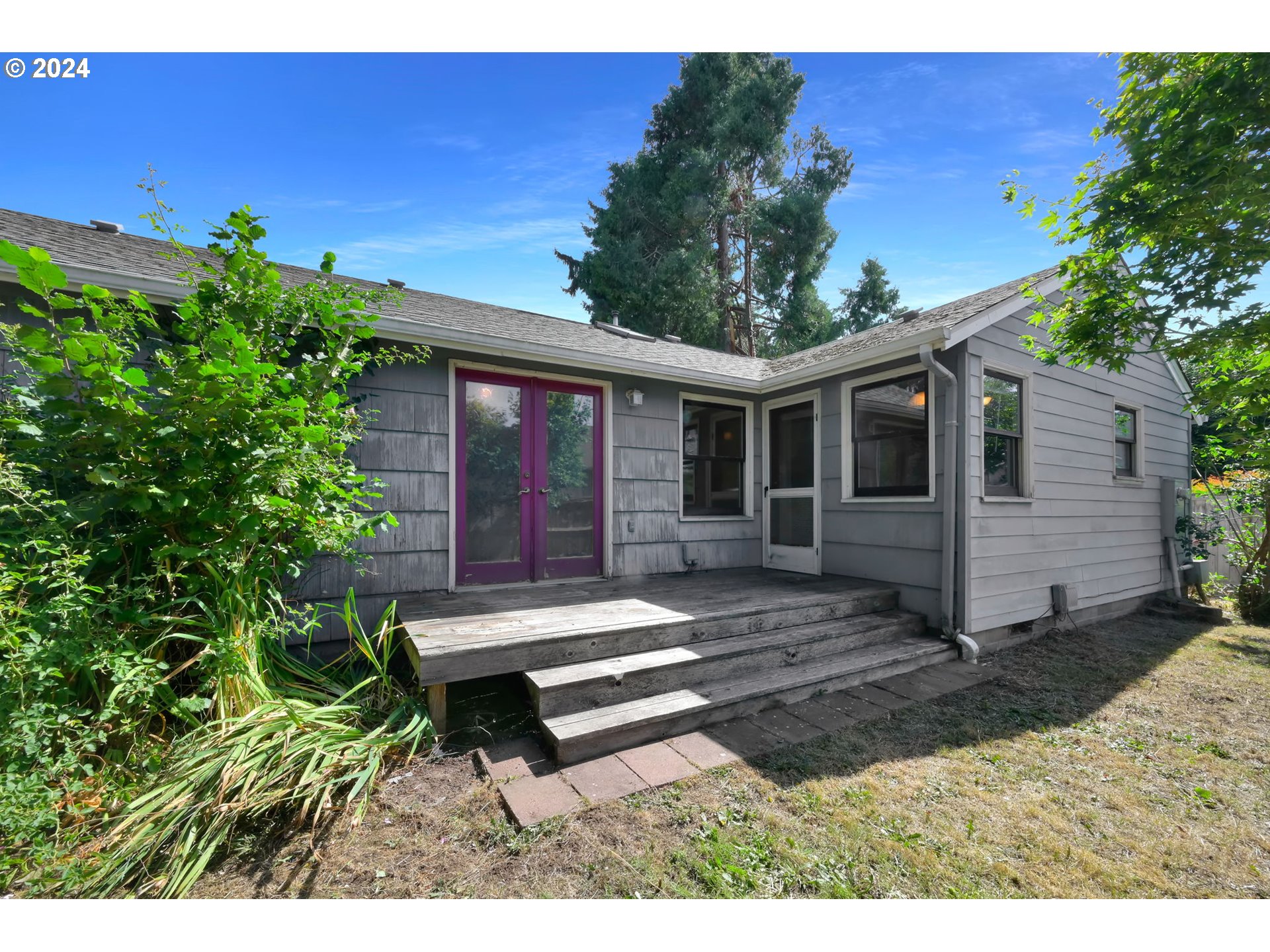 750 66th Street Springfield, OR 97478 - Photo 39 of 41 a view of a house with backyard and sitting area