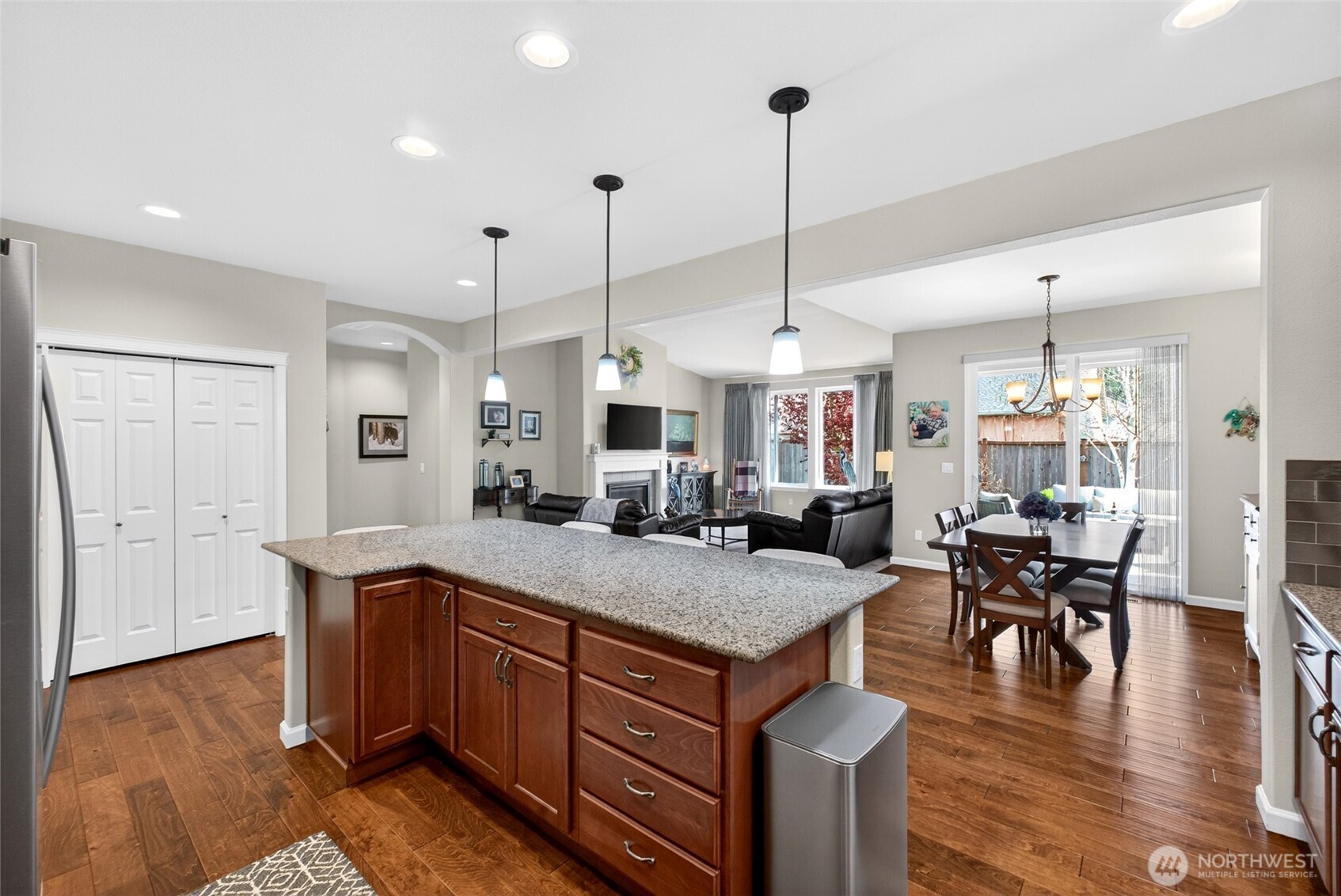 646 Mandee Street Southeast Lacey, WA 98513 - Photo 14 of 39 a large kitchen with kitchen island a island in it