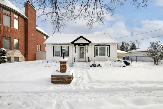 $299,900 | 3821 North Ottawa Avenue, Chicago, IL 60634