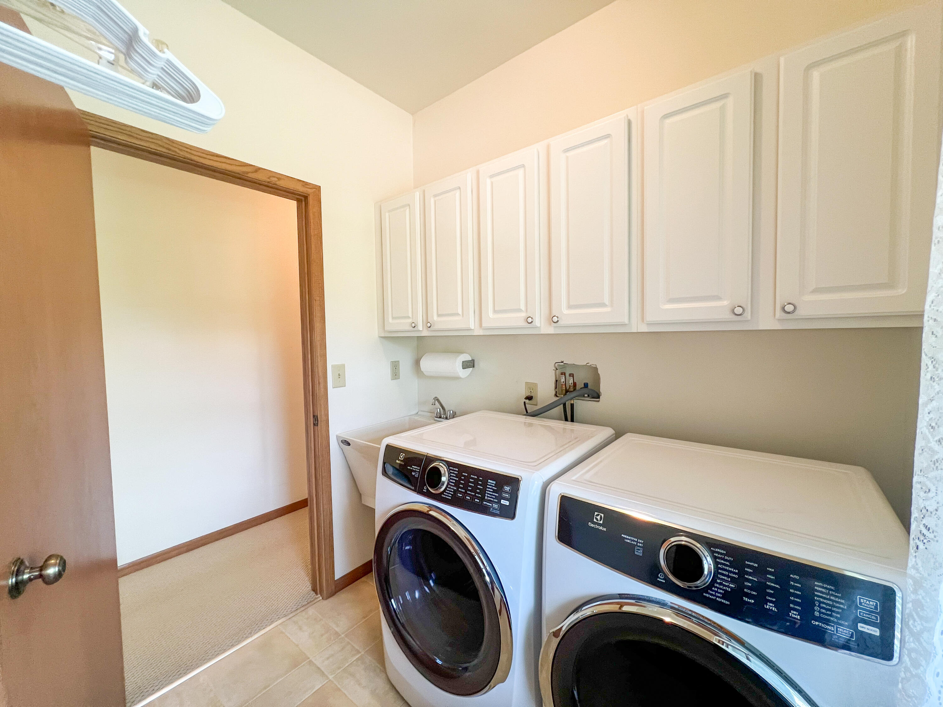 55276 3 Creeks Road Freeman, WI 54628 - Photo 28 of 57 Laundry Room
