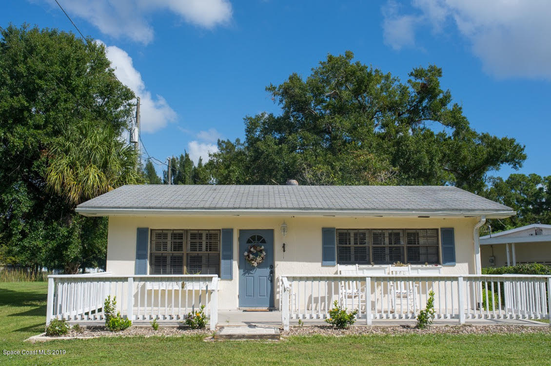 3940 Lake Washington Road Melbourne, FL 32934 - Photo 2 of 32 Cottage