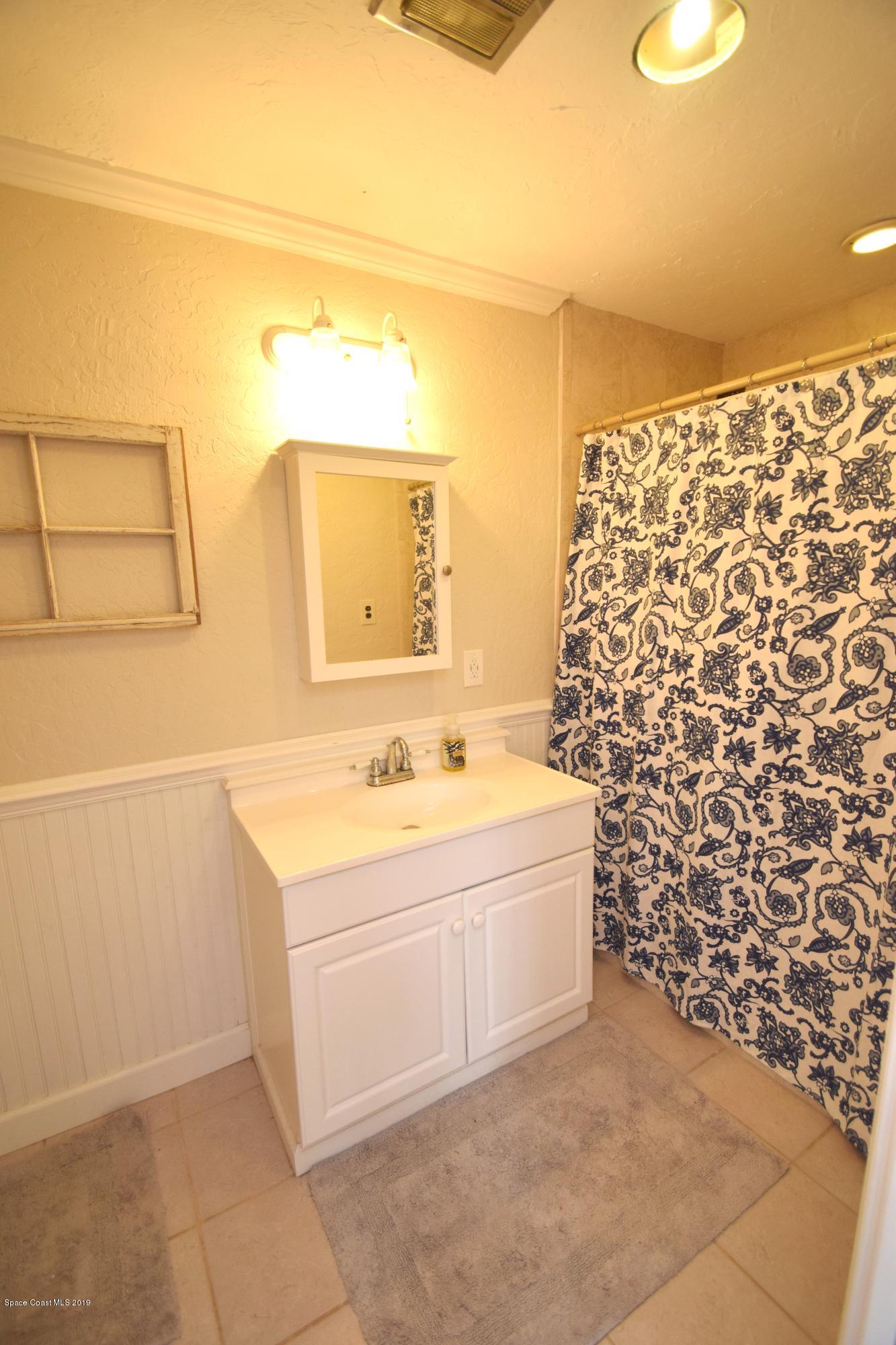 3940 Lake Washington Road Melbourne, FL 32934 - Photo 29 of 32 Cottage Full Bath