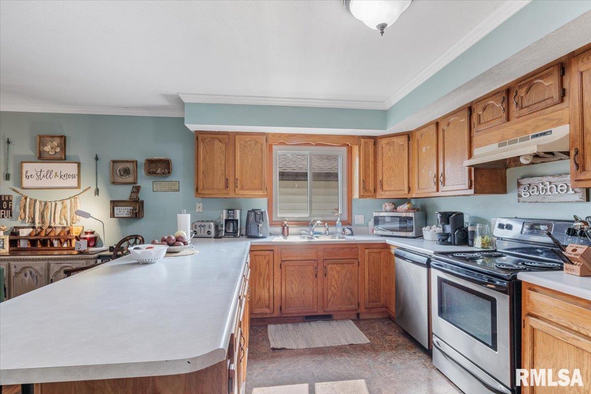 113 Veneto Villa Springfield, IL 62703 - Photo 10 of 28 Gallery Image 10