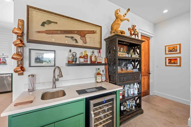 $1,950,000 | 147 Gray Wolf, Blanco, TX 78606