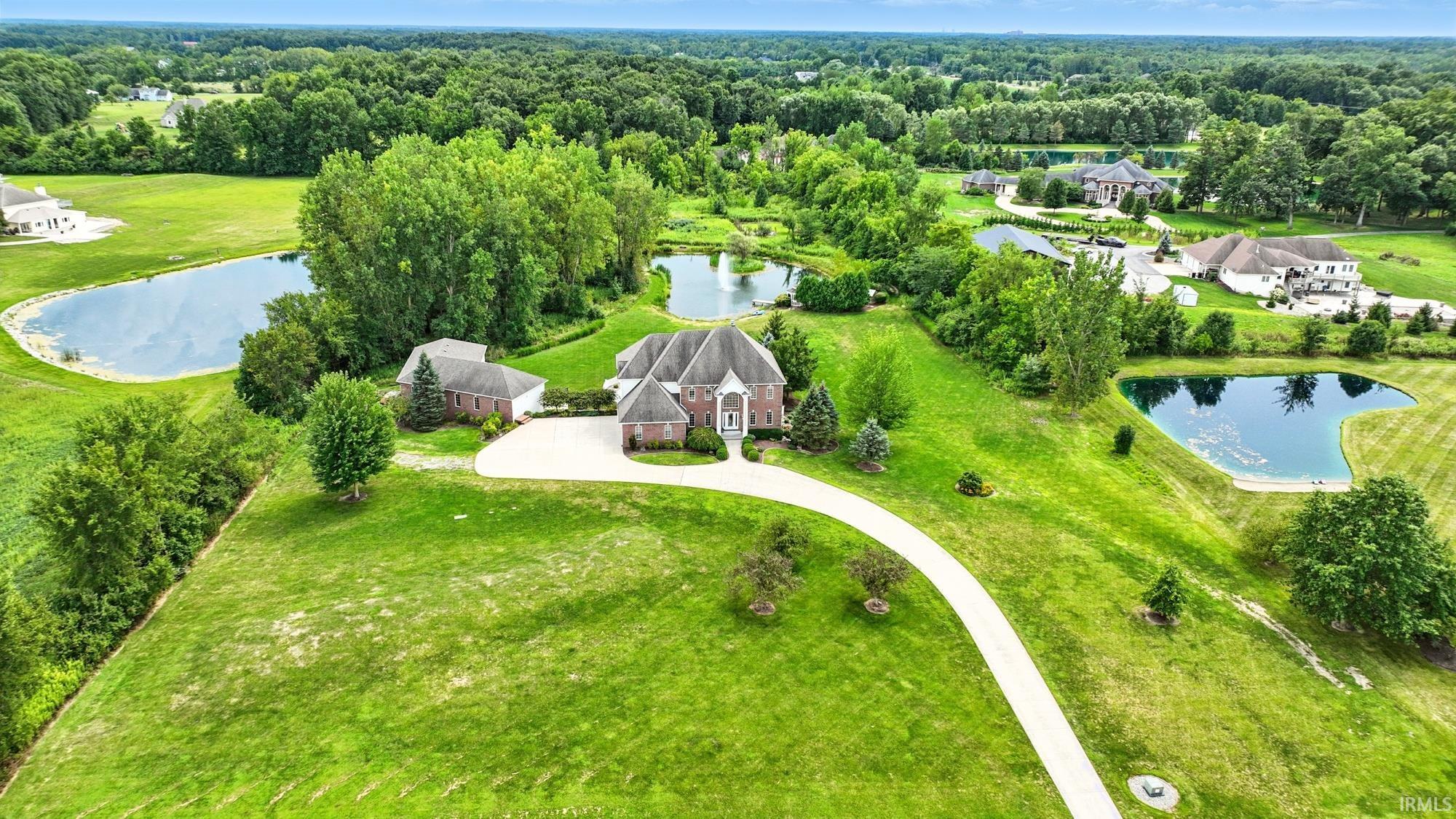 5804 Hollopeter Road Leo, IN 46765 - Photo 4 of 36 Gallery Image 4
