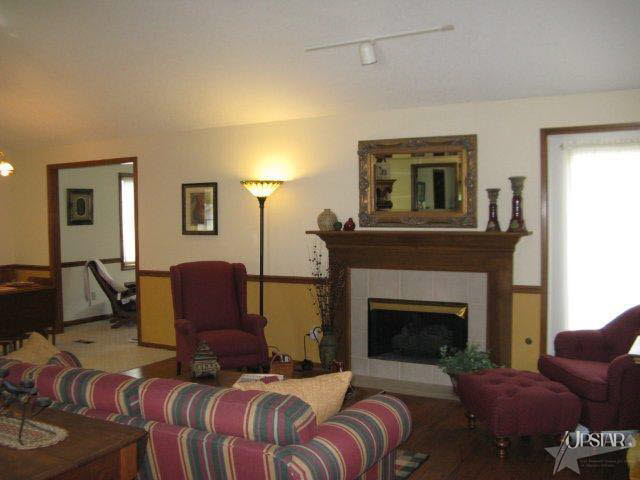 9429 Mill Ridge Run Fort Wayne, IN 46835 - Photo 2 of 17 Gallery Image 2