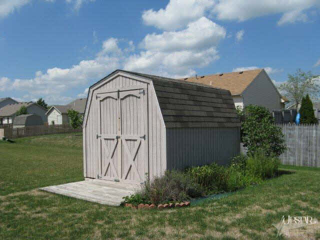 9429 Mill Ridge Run Fort Wayne, IN 46835 - Photo 16 of 17 Gallery Image 16