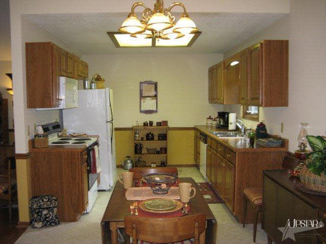 9429 Mill Ridge Run Fort Wayne, IN 46835 - Photo 3 of 17 Gallery Image 3