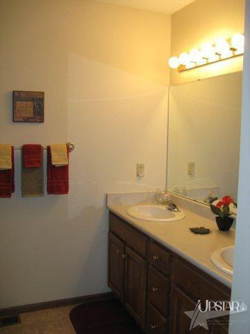 9429 Mill Ridge Run Fort Wayne, IN 46835 - Photo 9 of 17 Gallery Image 9