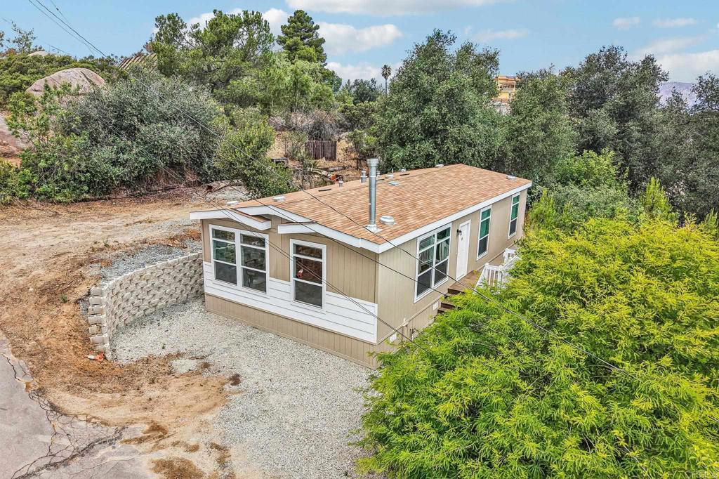 1052 Ranchito Vista Alpine, CA 91901 - Photo 48 of 72