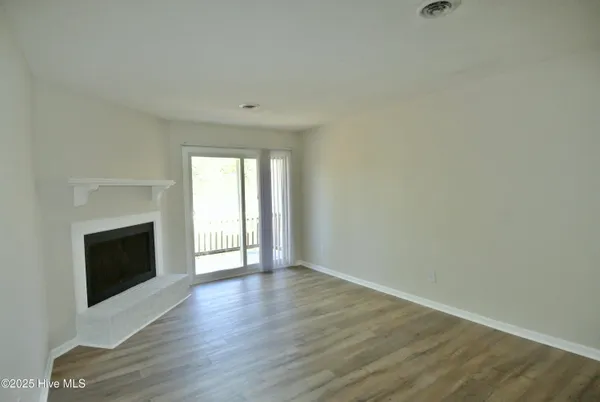$950 | 1727 Elmwood Drive, Unit D, New Bern, NC 28560