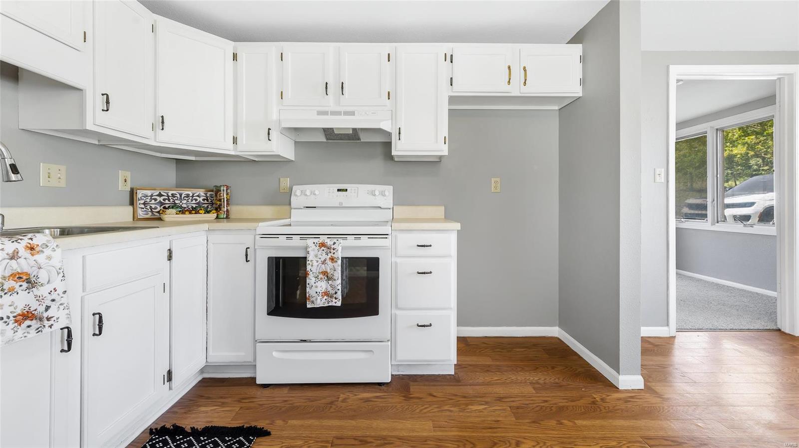 156 Gall Road Columbia, IL 62236 - Photo 8 of 36 Gallery Image 8