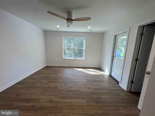 $2,600 | 352 West 11th Street, Front Royal, VA 22630