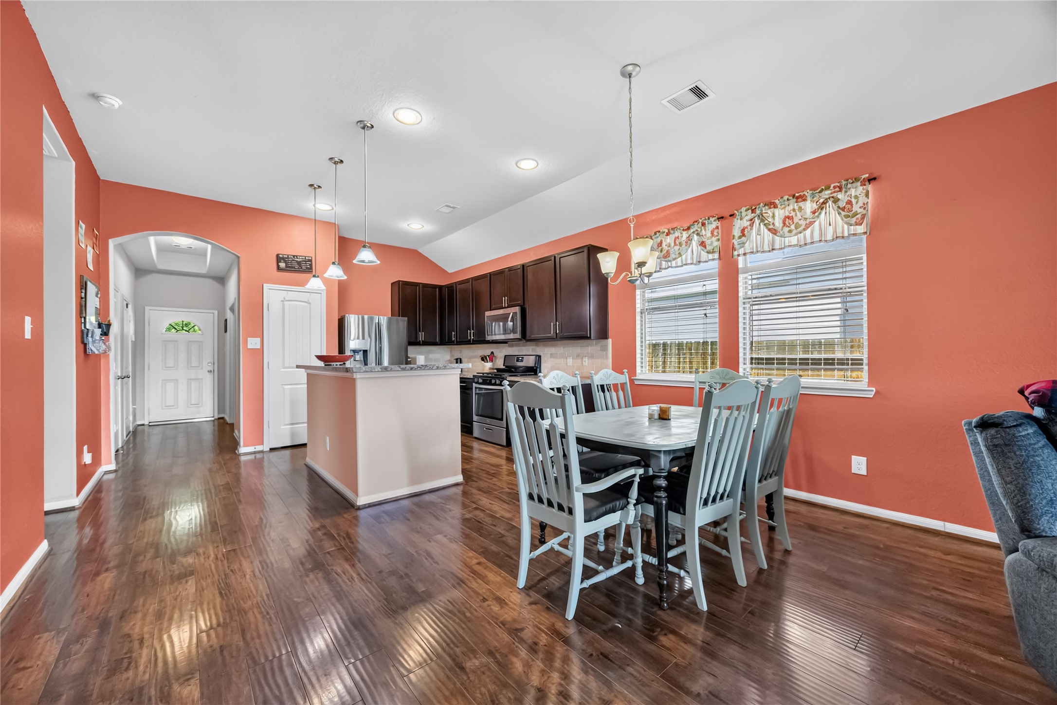 4191 Waukegan Road Conroe, TX 77306 - Photo 11 of 27 Gallery Image 11