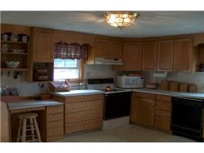 11 Wathen Road Bedford, NH 03110 - Photo 2 of 9