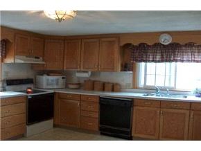 11 Wathen Road Bedford, NH 03110 - Photo 3 of 9