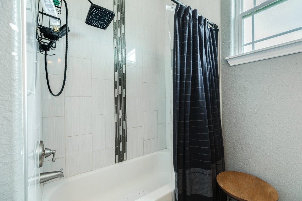 613 Winchester Trail Angleton, TX 77515 - Photo 28 of 33