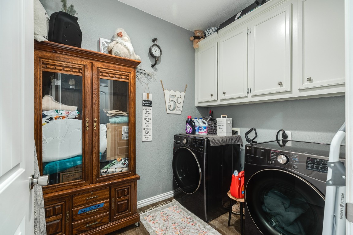 613 Winchester Trail Angleton, TX 77515 - Photo 29 of 33