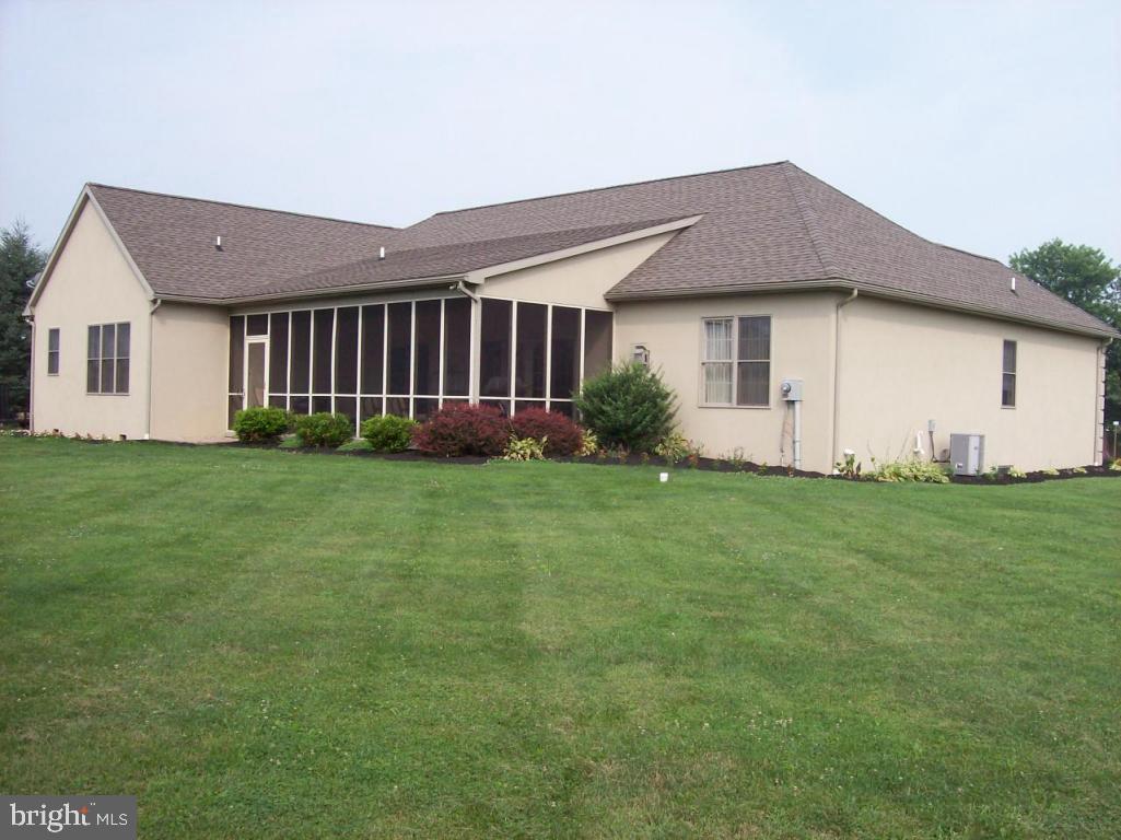 513 Center Road Quarryville, PA 17566 - Photo 6 of 24 Gallery Image 6