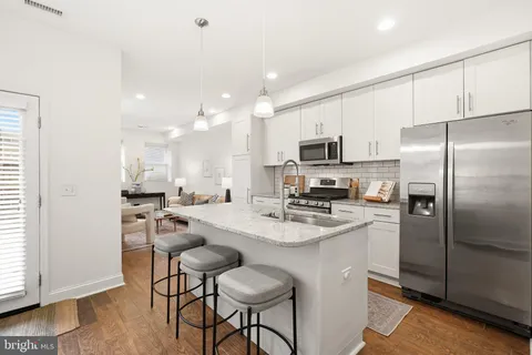$735,000 | 11 S Street Northwest, Unit 1, Washington, DC 20001