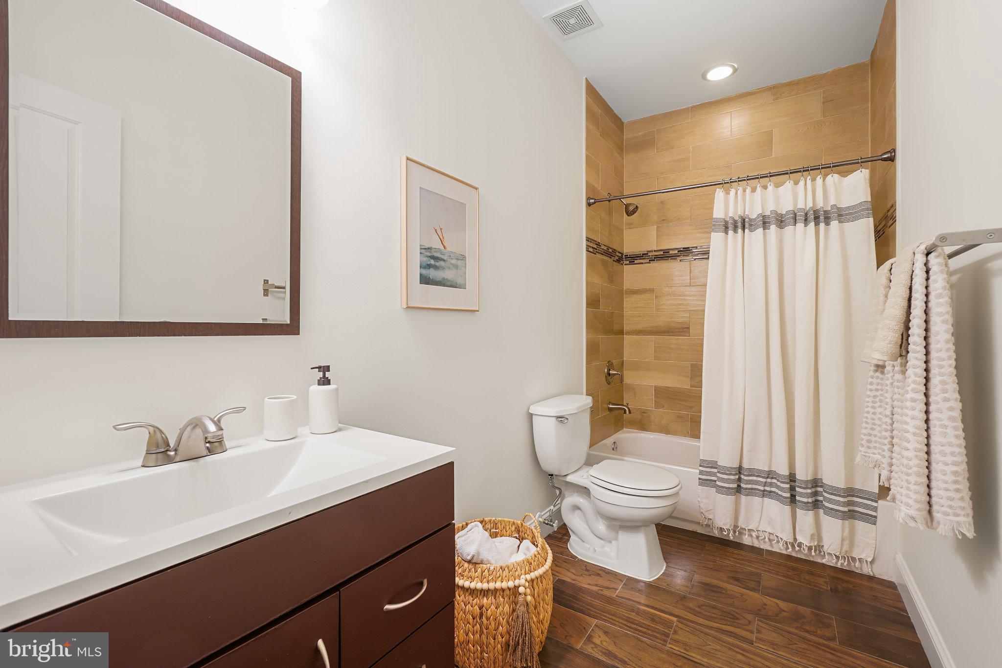 11 S Street Northwest, Unit 1 Washington, DC 20001 - Photo 23 of 33