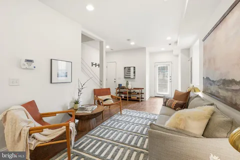 $735,000 | 11 S Street Northwest, Unit 1, Washington, DC 20001