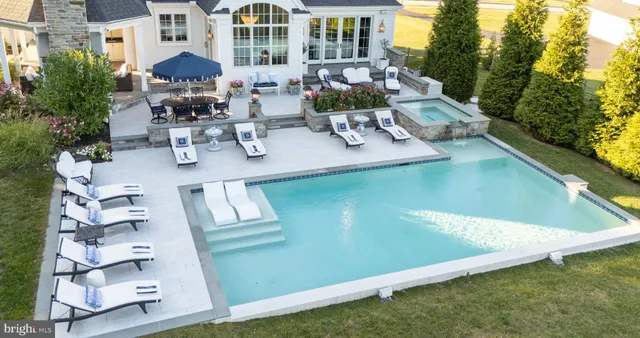 $2,950,000 | 24 New Whitehorse Way, Malvern, PA 19355