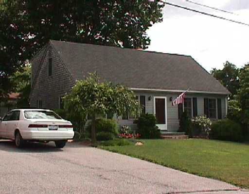 20 Kingswood Road Bristol, RI 02809 - Photo 1 of 1 Exterior Front.