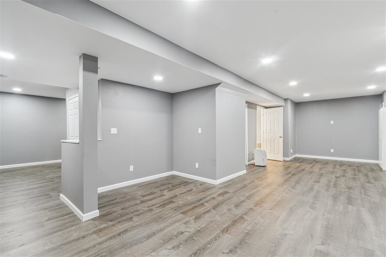 1013 Chesterfield Road Cedar Rapids, IA 52402 - Photo 27 of 39 Gallery Image 27