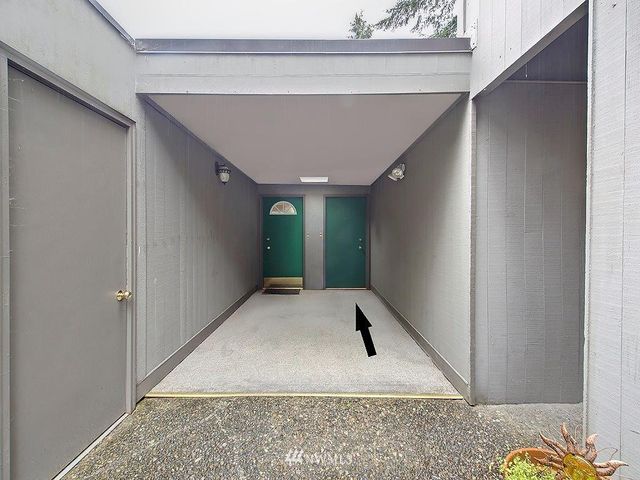 $200,000 | 13954 Northeast 60th Way, Unit 111, Redmond, WA 98052