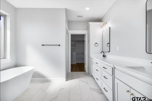 $439,900 | 15274 County Road 1100, Tyler, TX 75703