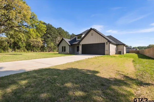 $439,900 | 15274 County Road 1100, Tyler, TX 75703