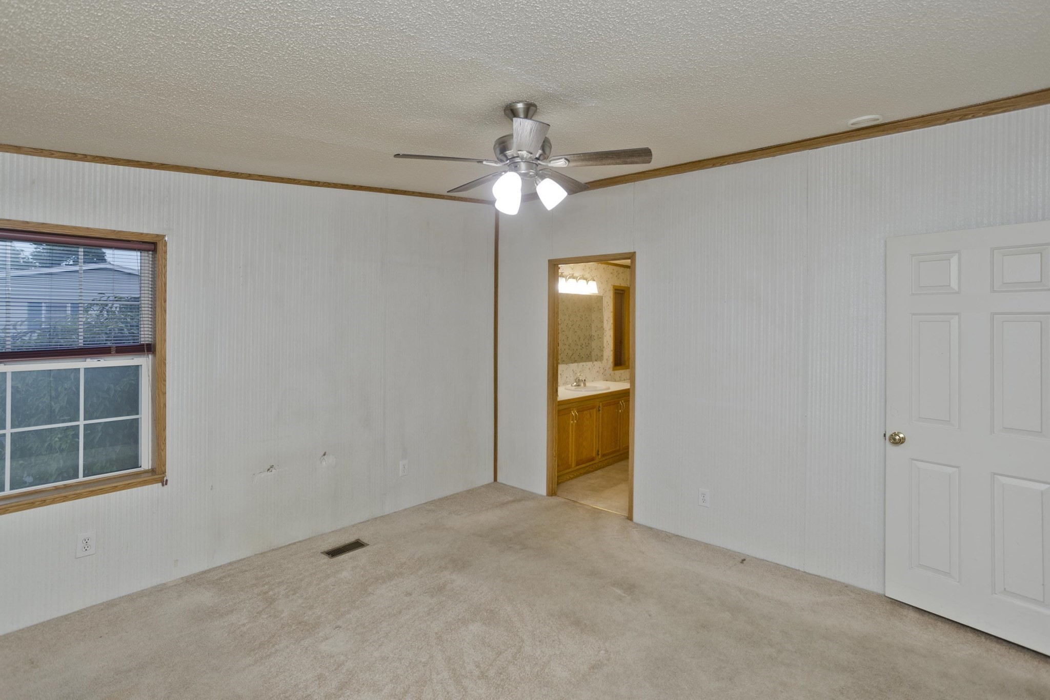 5 Somerset Road Chicopee, MA 01020 - Photo 15 of 41 Gallery Image 15