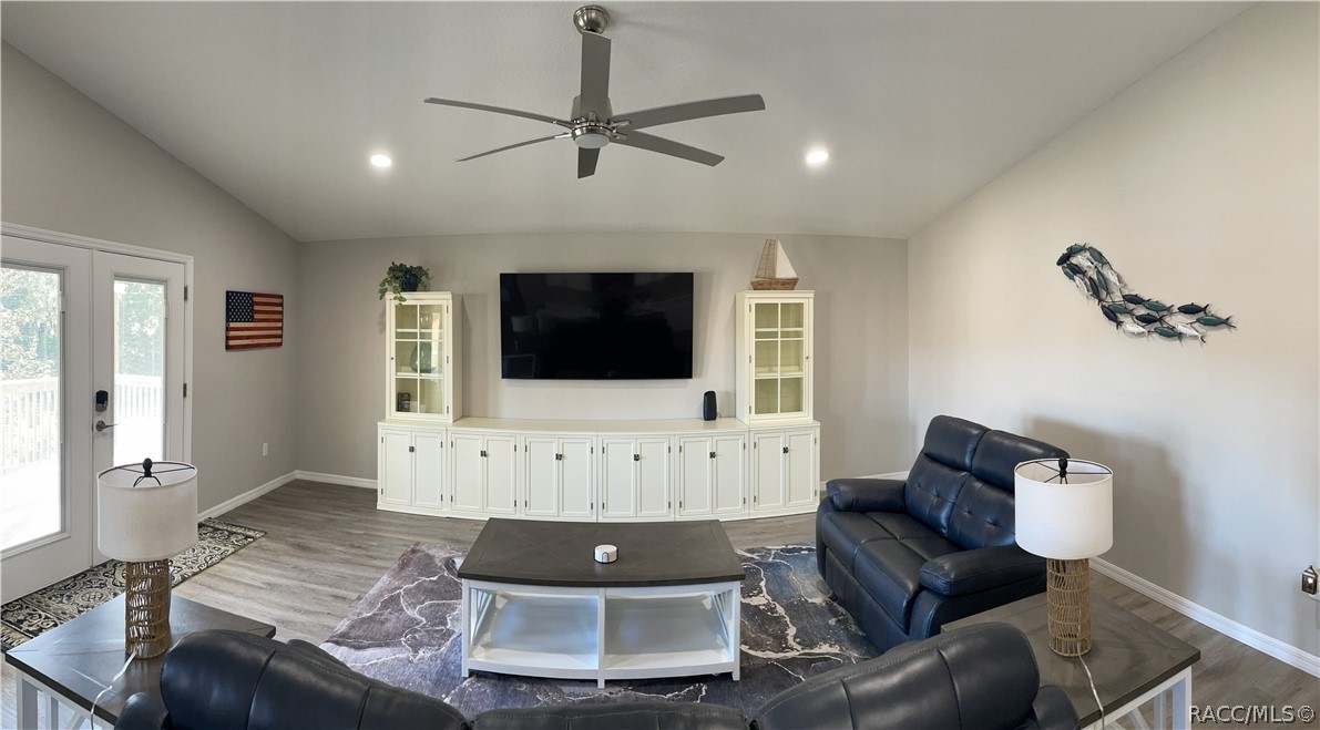 4874 South Tromp Loop Homosassa, FL 34448 - Photo 4 of 18 Gallery Image 4