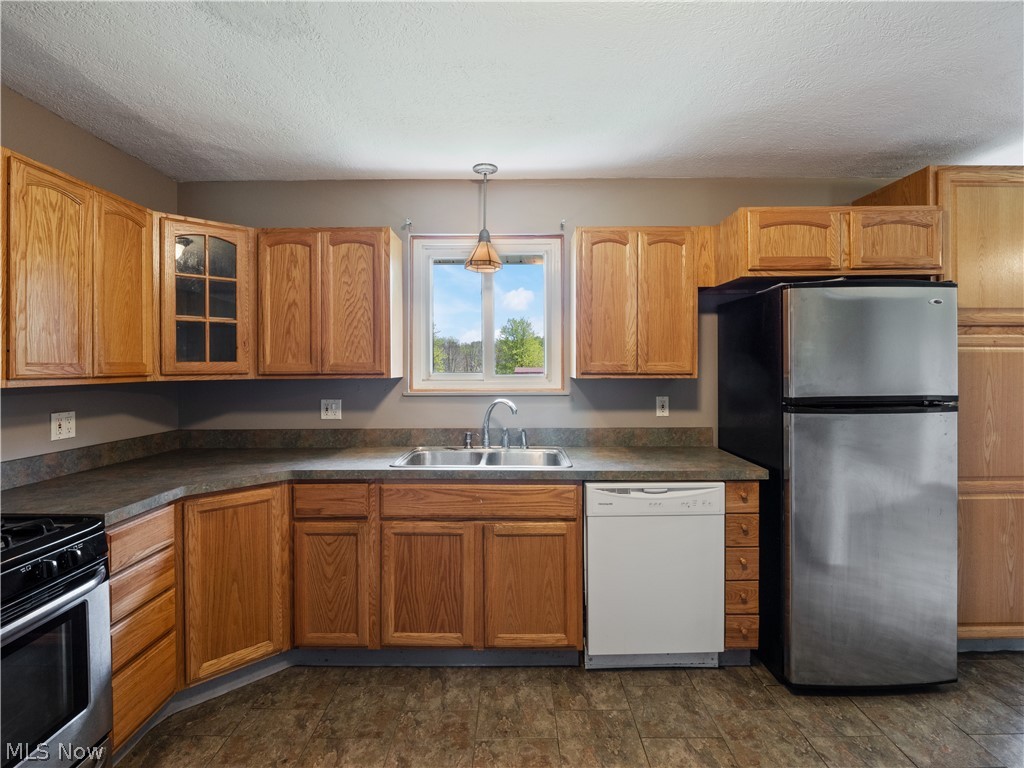 6097 Carsten Road Medina, OH 44256 - Photo 11 of 31 Gallery Image 11