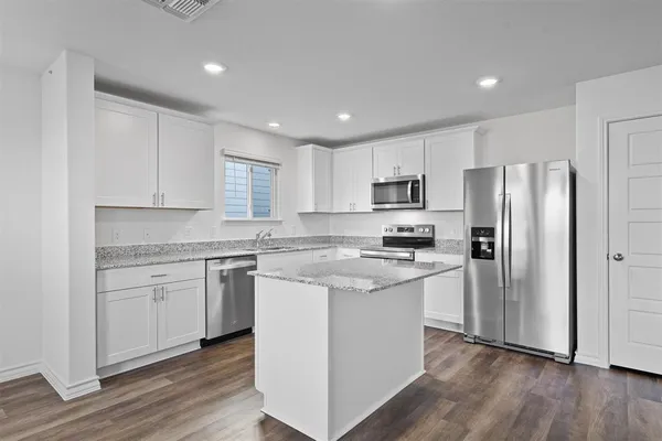 $2,100 | 812 Heartseed Avenue, New Braunfels, TX 78130