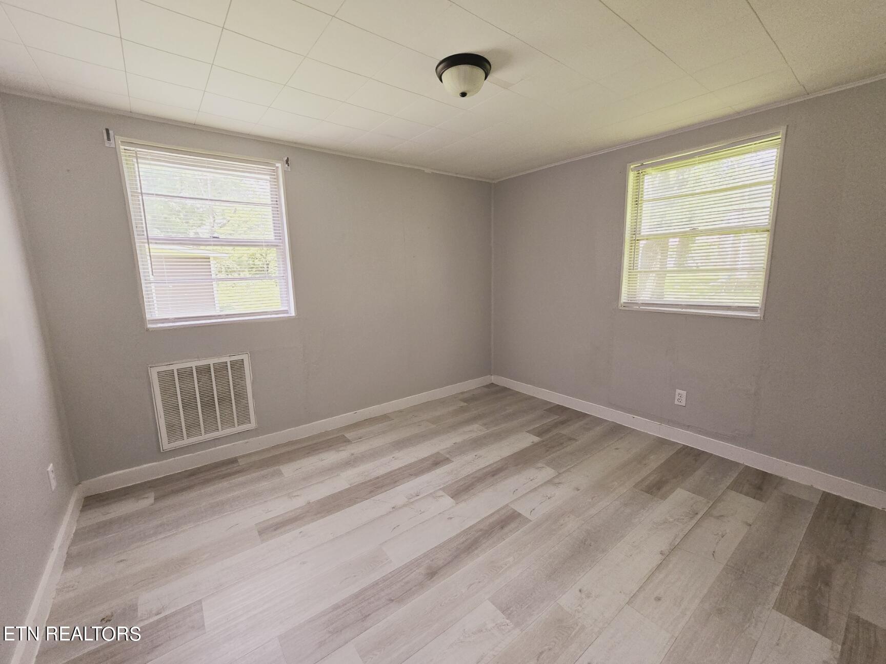 297 Sheppard Road Oneida, TN 37841 - Photo 47 of 50 4
